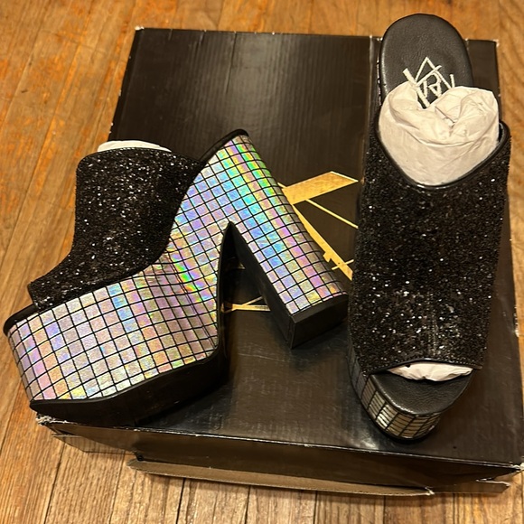 YRU PLATFORM SANDAL Brand new - Picture 16 of 16